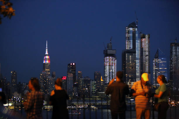 这使他成为 这使他成为